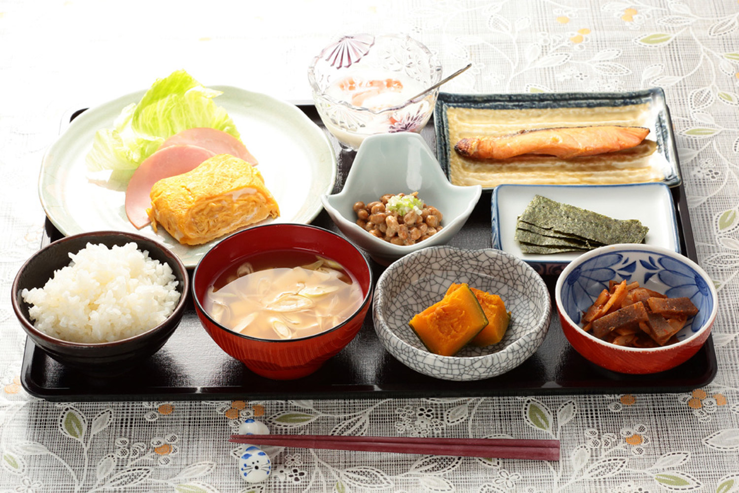 朝食